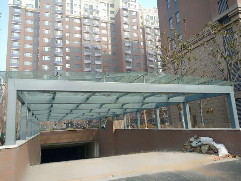 车库入口玻璃雨棚